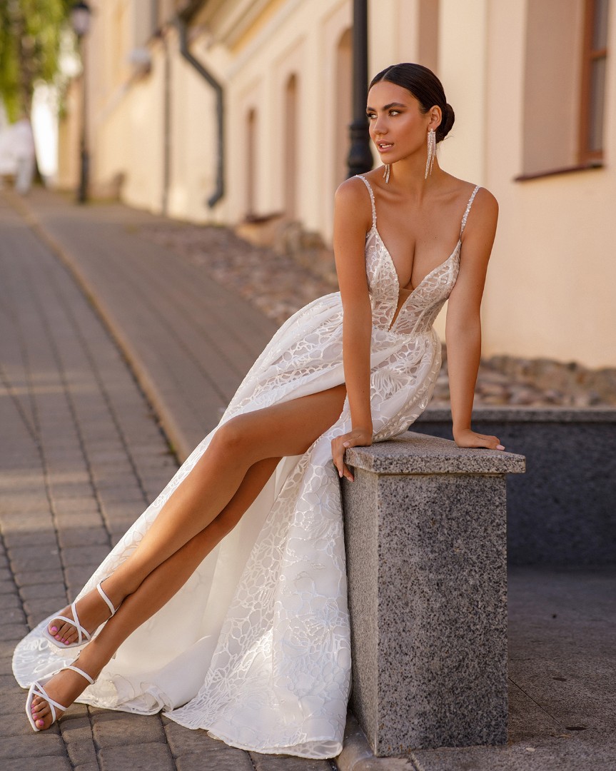 Свадебное платье Deep-2309