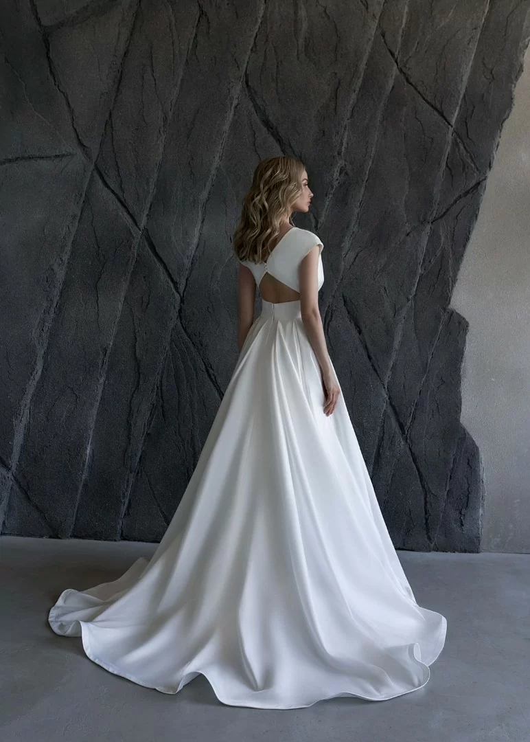 Свадебное платье Arina-010